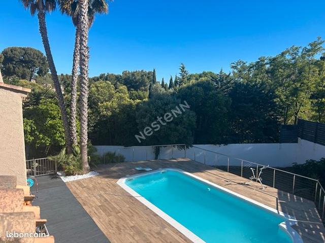 Propriété 8 pièces 162 m²