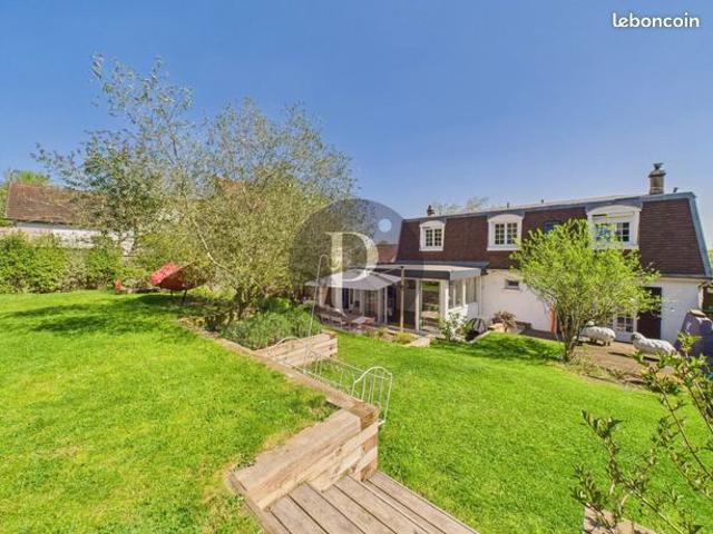 Propriété 8 pièces 163 m²