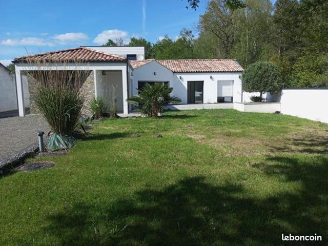 Propriété 8 pièces 163 m²
