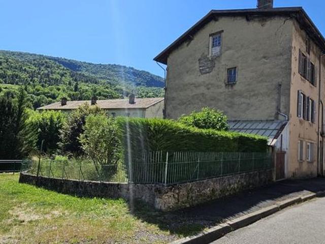 Propriété 8 pièces 174 m²