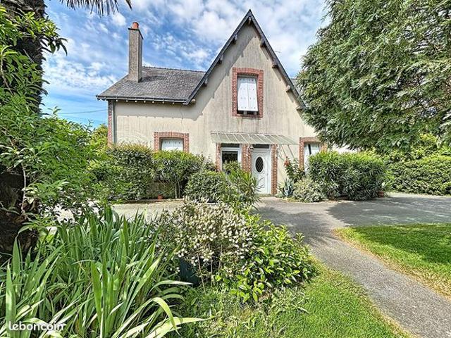 Propriété 8 pièces 174 m²