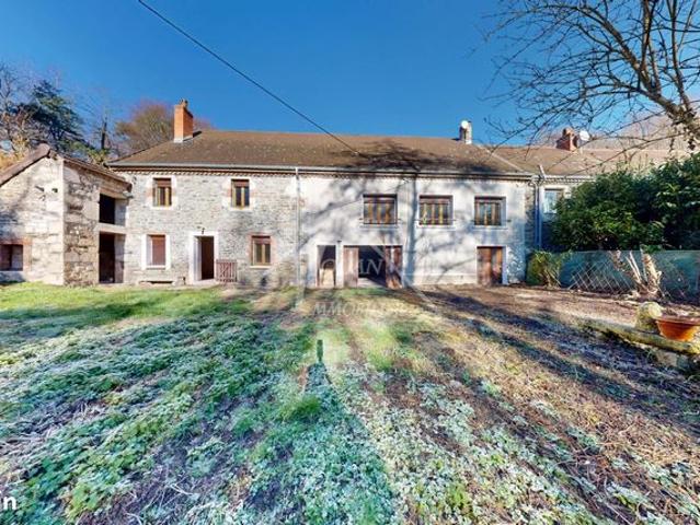 Propriété 8 pièces 174 m²
