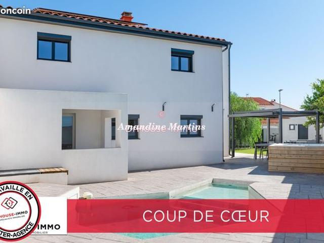 Propriété 8 pièces 174 m²