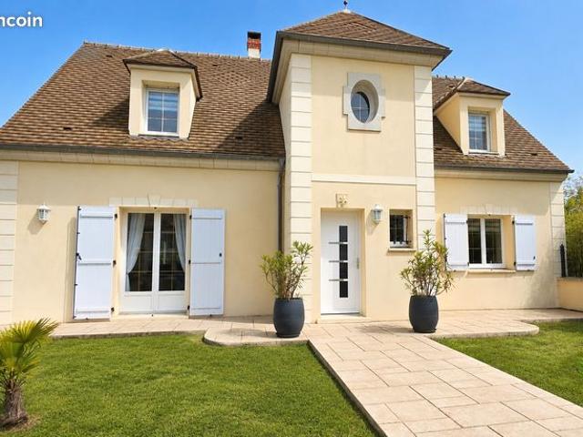 Propriété 8 pièces 175 m²
