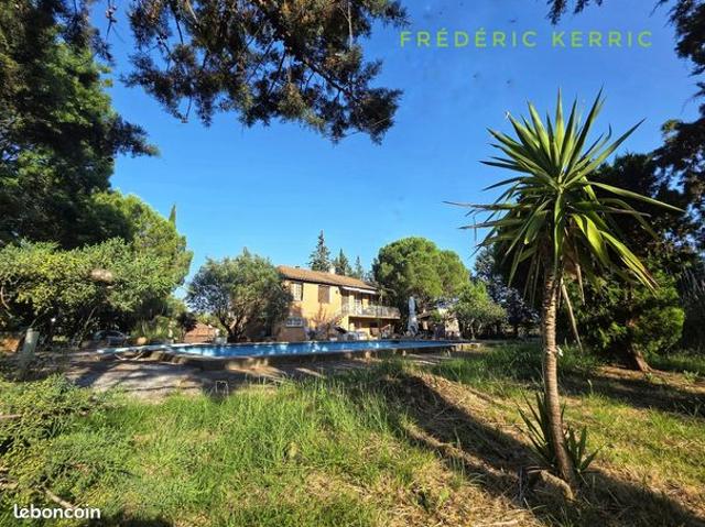 Propriété 8 pièces 175 m²