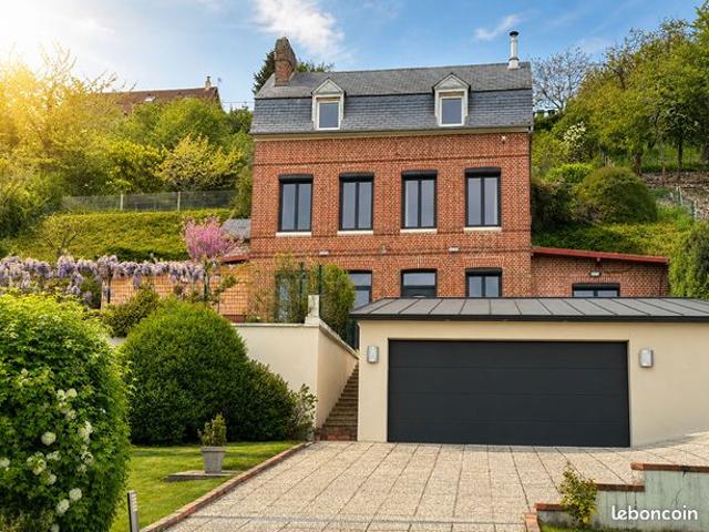 Propriété 8 pièces 175 m²