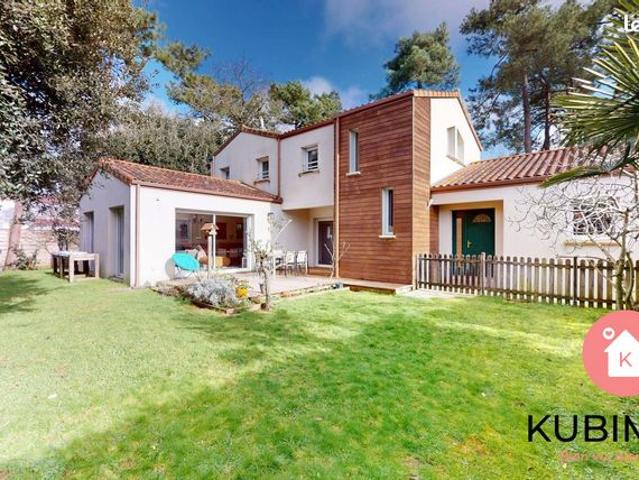 Propriété 8 pièces 175 m²
