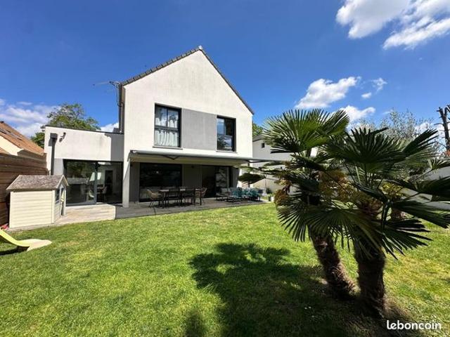Propriété 8 pièces 175 m²