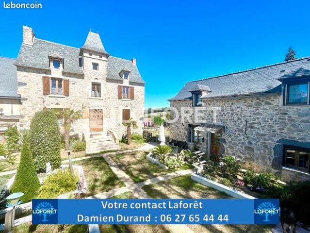 Propriété 8 pièces 177 m²