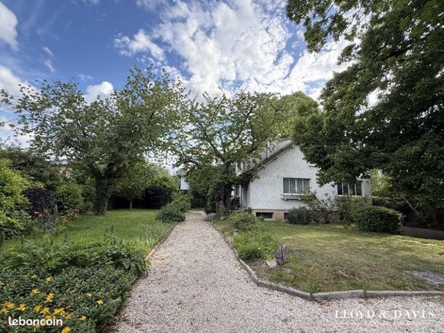 Propriété 8 pièces 178 m²