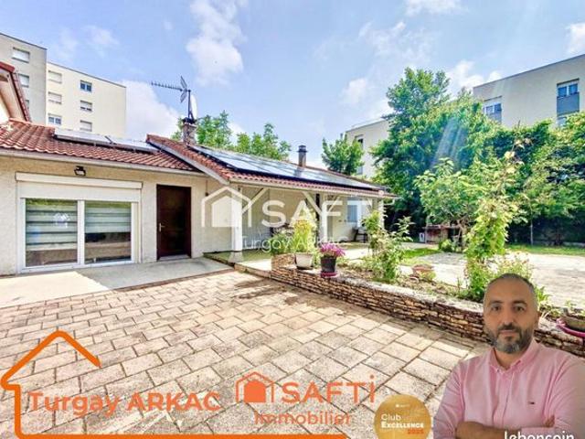 Propriété 8 pièces 178 m²
