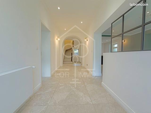 Propriété 8 pièces 178 m²