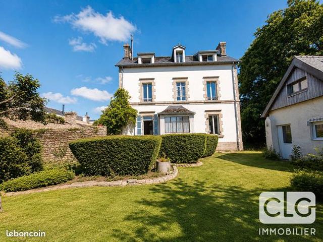 Propriété 8 pièces 178 m²