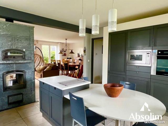 Propriété 8 pièces 179 m²