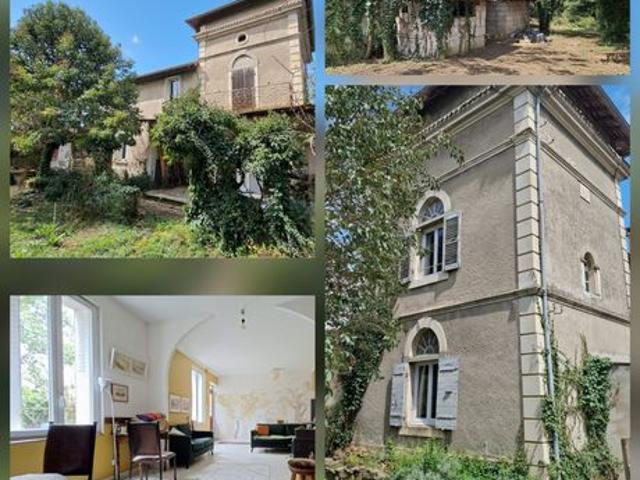Propriété 8 pièces 179 m²