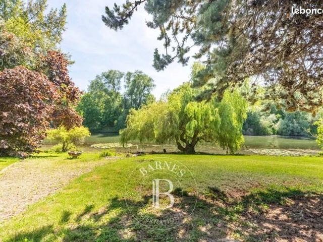 Propriété 8 pièces 179 m²