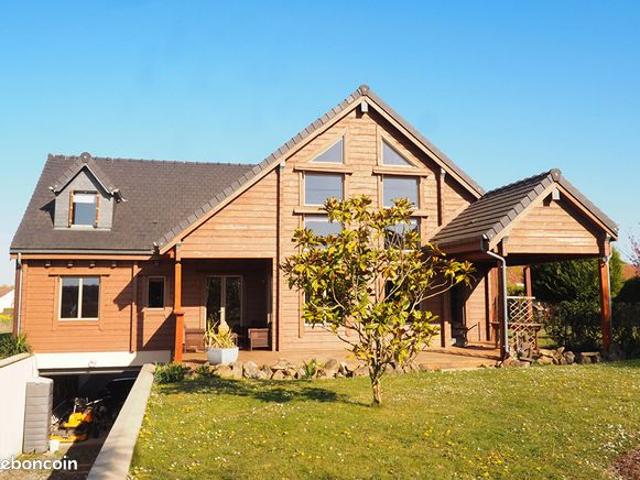 Propriété 8 pièces 179 m²