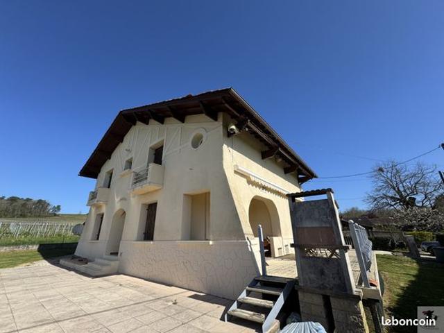 Propriété 8 pièces 170 m²