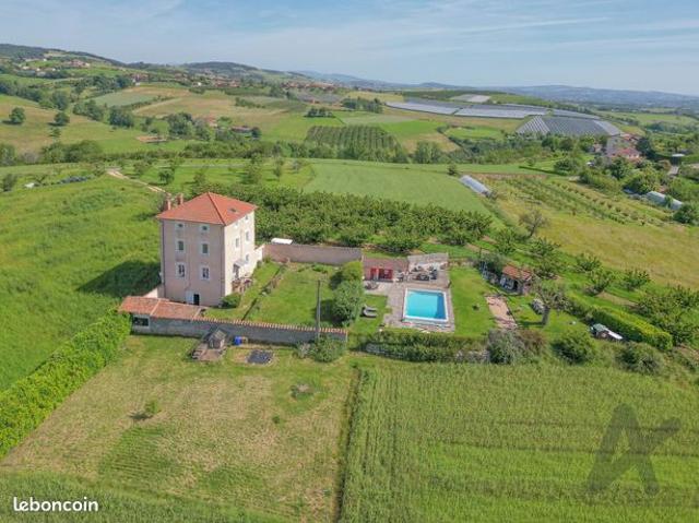 Propriété 8 pièces 170 m²