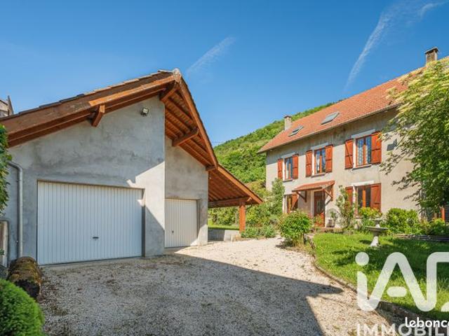 Propriété 8 pièces 171 m²