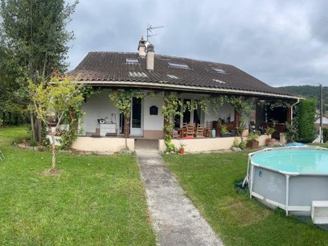Propriété 8 pièces 171 m²