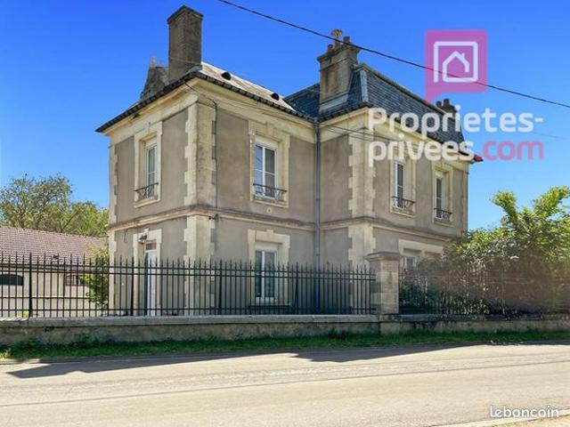 Propriété 8 pièces 173 m²