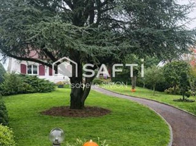 Propriété 8 pièces 173 m²