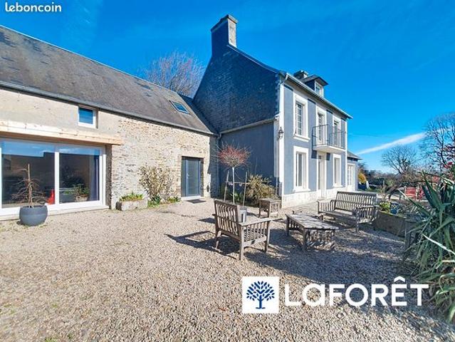 Propriété 8 pièces 184 m²