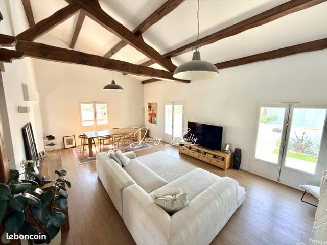 Propriété 8 pièces 185 m²