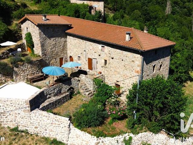 Propriété 8 pièces 185 m²