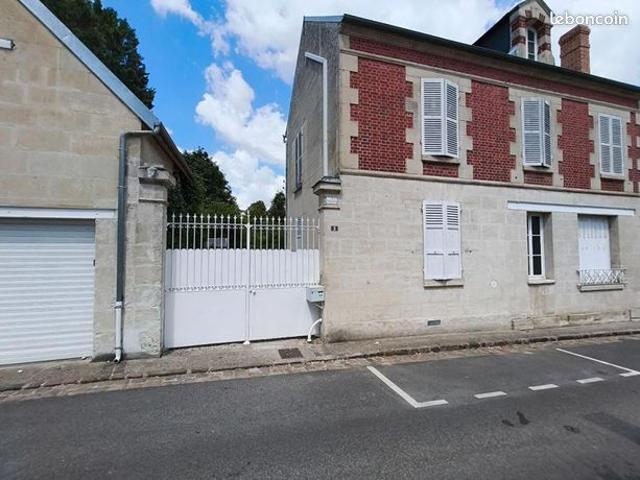 Propriété 8 pièces 185 m²