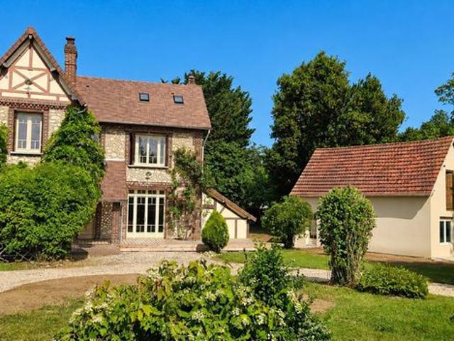 Propriété 8 pièces 185 m²
