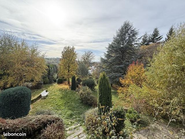 Propriété 8 pièces 185 m²