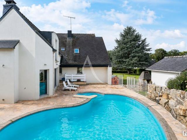 Propriété 8 pièces 187 m²