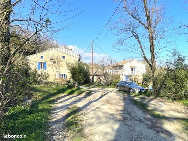 Propriété 8 pièces 188 m²