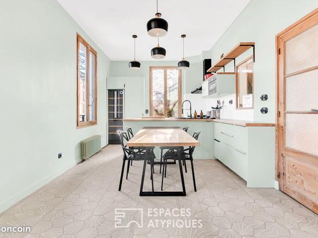 Propriété 8 pièces 188 m²