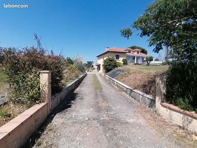 Propriété 8 pièces 189 m²