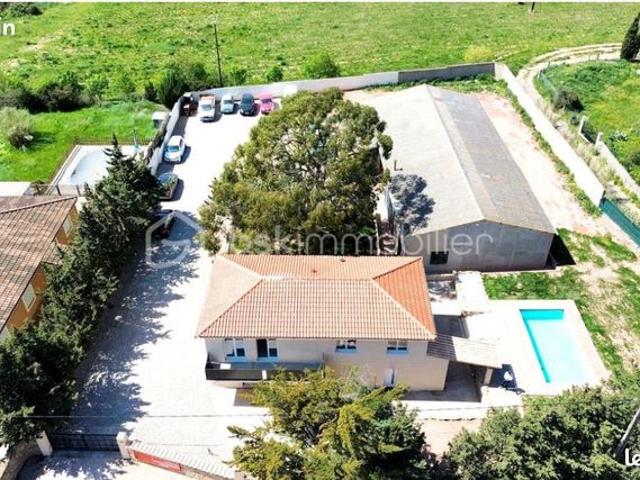 Propriété 8 pièces 180 m²