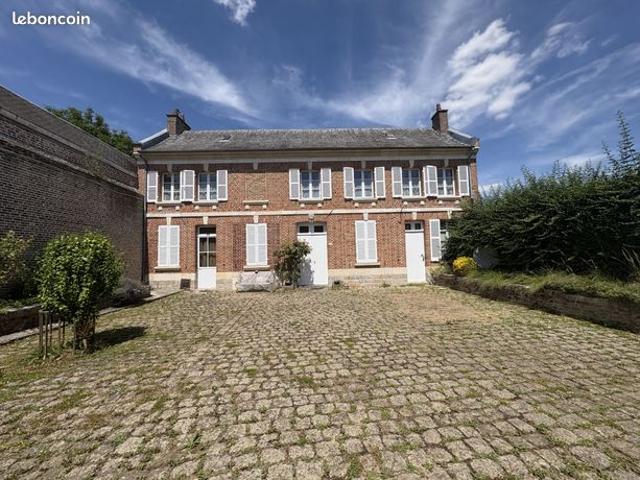 Propriété 8 pièces 180 m²