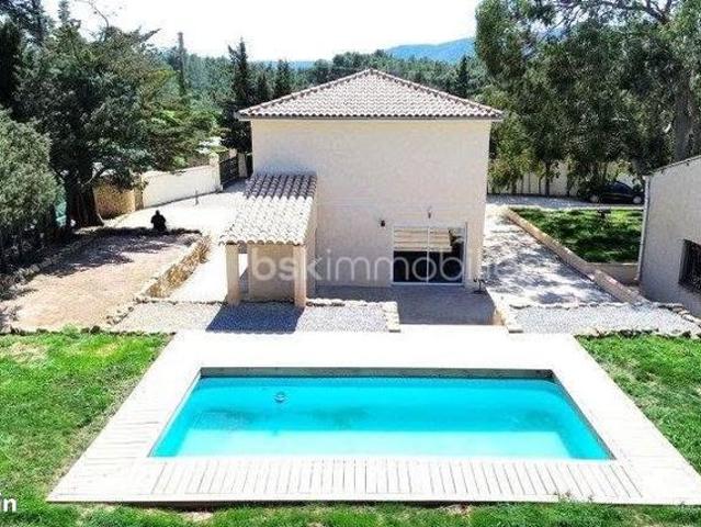 Propriété 8 pièces 180 m²