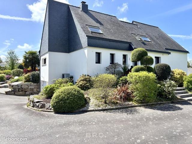 Propriété 8 pièces 180 m²