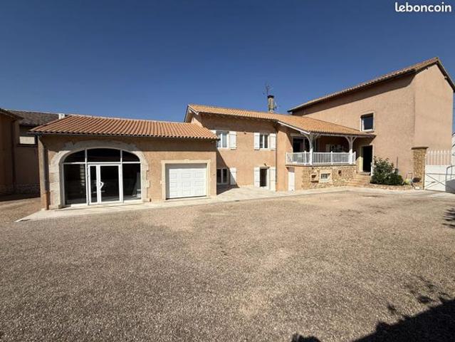 Propriété 8 pièces 180 m²