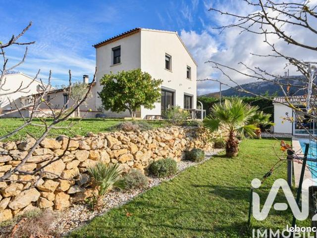 Propriété 8 pièces 180 m²