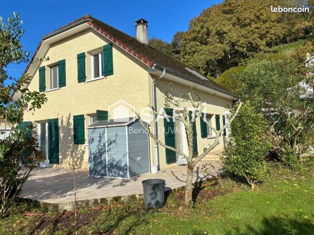 Propriété 8 pièces 180 m²