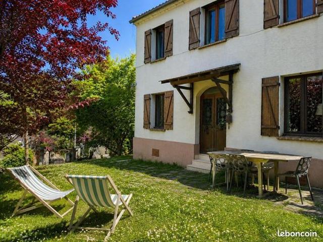 Propriété 8 pièces 180 m²