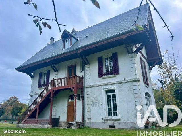 Propriété 8 pièces 180 m²