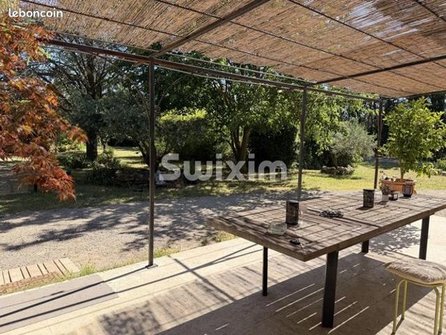 Propriété 8 pièces 182 m²