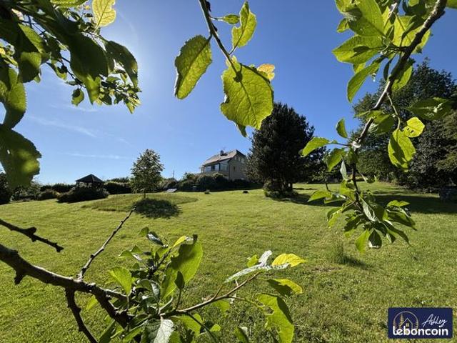 Propriété 8 pièces 181 m²