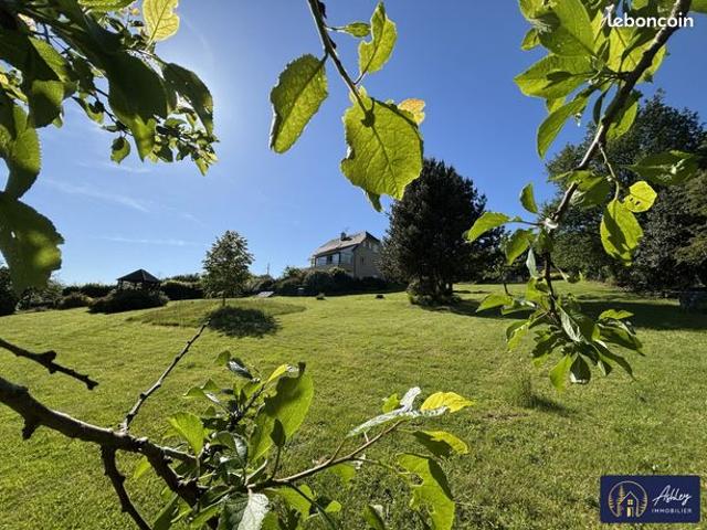Propriété 8 pièces 181 m²