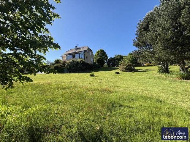Propriété 8 pièces 181 m²